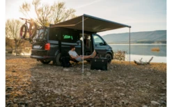 Fiamma F45s 260 Markise Für Rechtslenker VW T5/T6 Multivan/Transporter Tuchfarbe Royal Grey 260 Cm Gehäusefarbe Deep Black -Camping Im Freien 814985 5295284